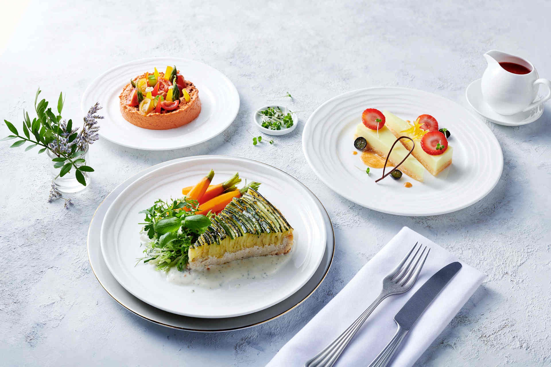 Vegan meals on Emirates flights © Emirates