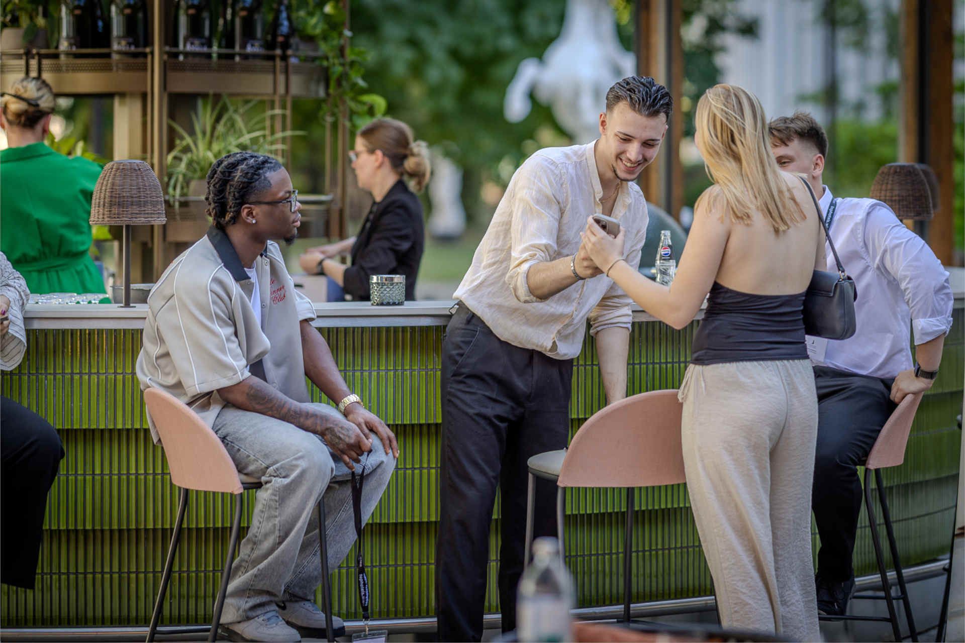 10-Young-Talents-Top-Hotels-beigestellt-1920
