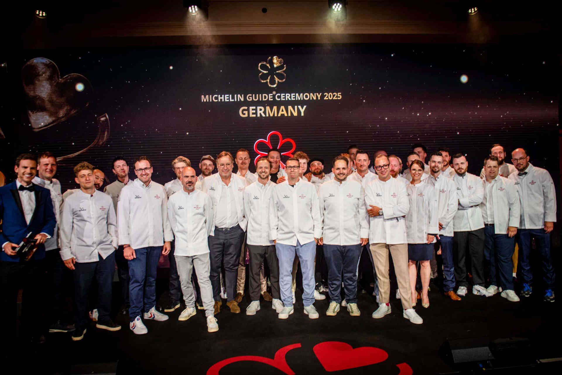 All award-winning chefs © Guide Michelin